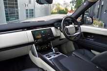 2022 Land Rover SE 3.0 D300 MHEV 