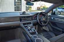 2023 Porsche Panamera V8 Turbo S 