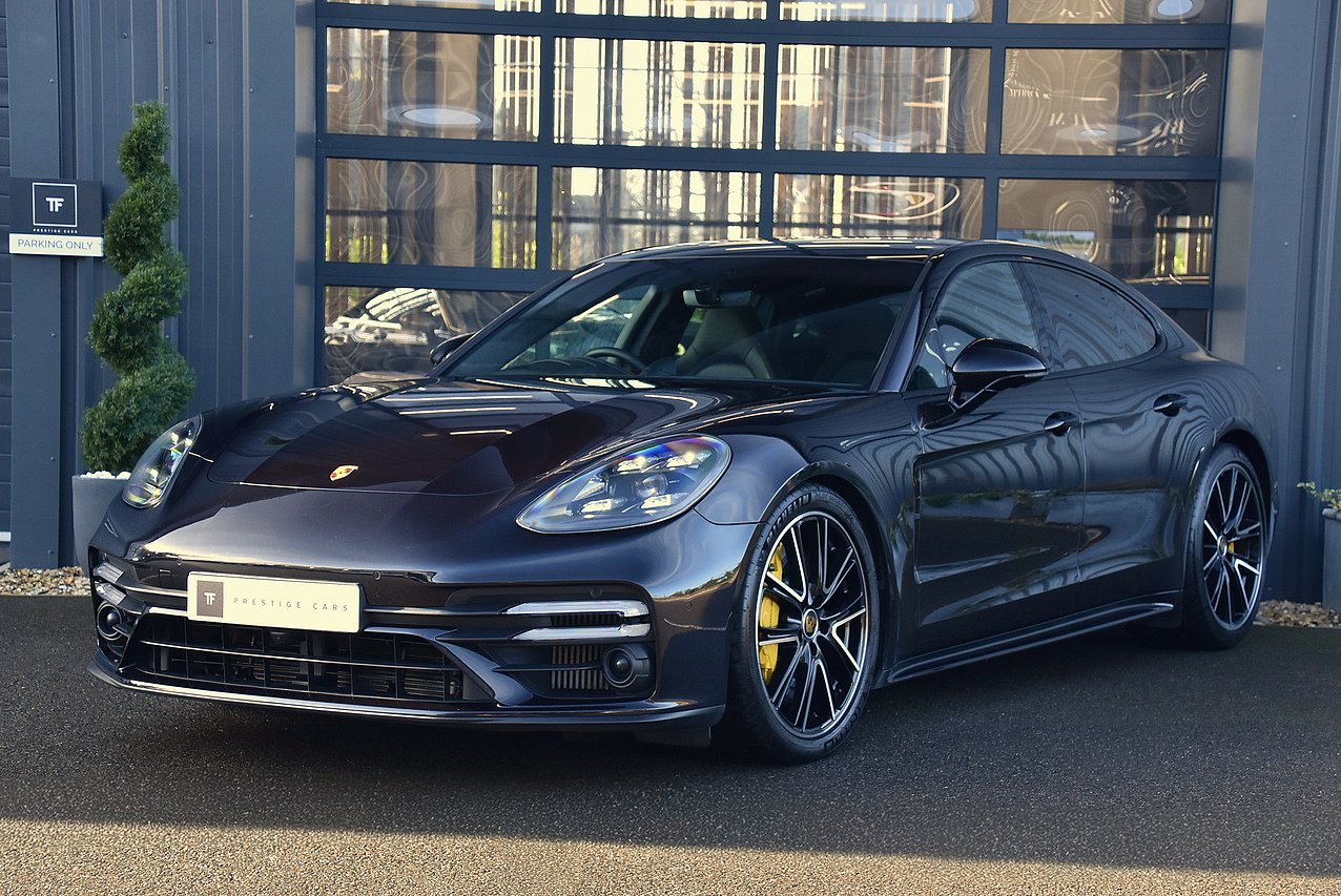 Porsche Panamera V8 Turbo S