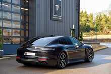 2023 Porsche Panamera V8 Turbo S 