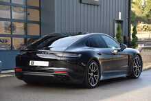 2023 Porsche Panamera V8 Turbo S 