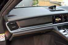 2023 Porsche Panamera V8 Turbo S 