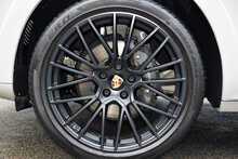 2023 Porsche Cayenne Coupe Platinum Edition 