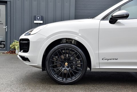 Cayenne Coupe Platinum Edition