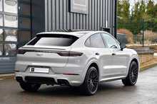 2023 Porsche Cayenne Coupe Platinum Edition 