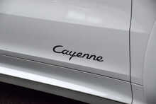 2023 Porsche Cayenne Coupe Platinum Edition 