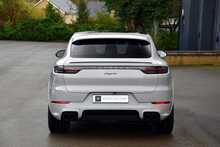 2023 Porsche Cayenne Coupe Platinum Edition 
