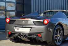 2013 Ferrari 458 Spider (Factory Atelier) 