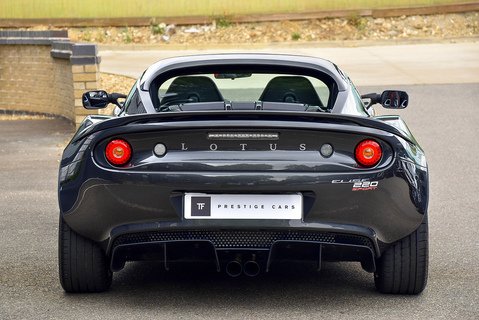 Elise Sport 220