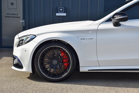 C63 S Cabriolet (Premium)