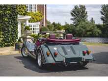 MORGAN PLUS FOUR AUTO IN METALLIC GREEN
