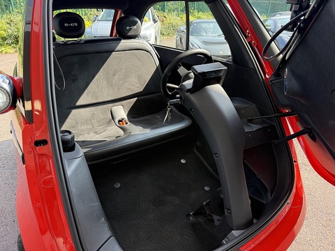 Mid Range 1dr coupe auto EV