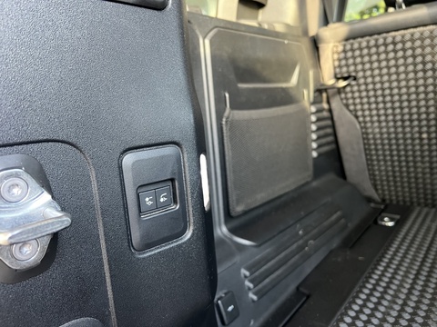 3.0 D200 MHEV S SUV 5dr Diesel Auto 4WD Euro 6 (s/s) (200 ps)