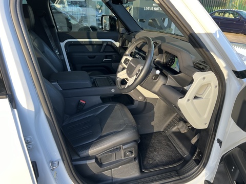 3.0 D200 MHEV S SUV 5dr Diesel Auto 4WD Euro 6 (s/s) (200 ps)