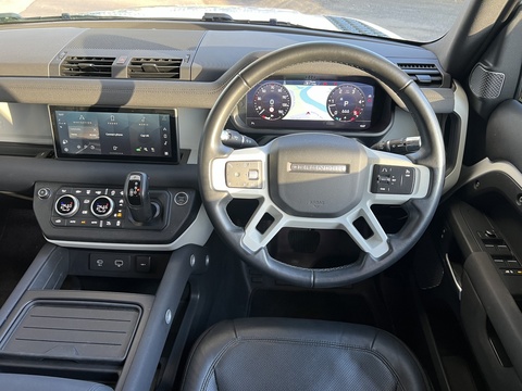 3.0 D200 MHEV S SUV 5dr Diesel Auto 4WD Euro 6 (s/s) (200 ps)