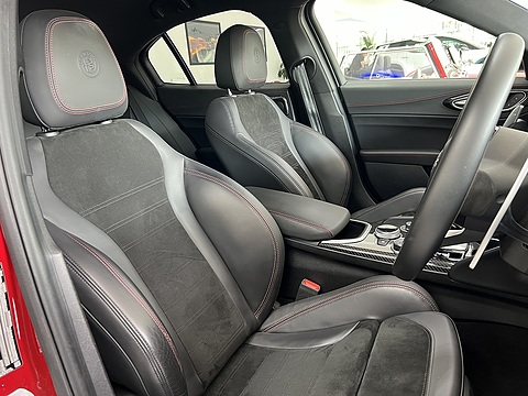 2.9 V6 Bi-Turbo Quadrifoglio Saloon 4dr Petrol GPF Auto Euro 6 (s/s) (510 ps)