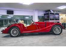 MORGAN PLUS 8 CORSA RED