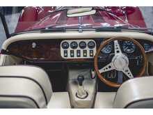 MORGAN PLUS 8 CORSA RED