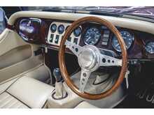 MORGAN PLUS 8 CORSA RED