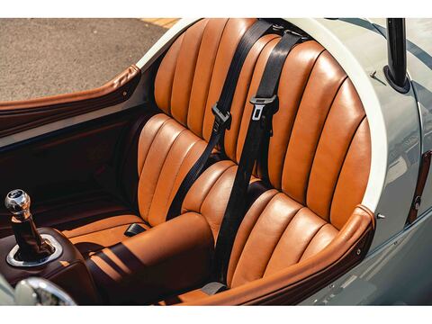 Three wheeler tricycle 2 manual Petrol