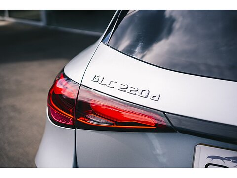 GLC220dh MHEV AMG Line SUV 2.0 Automatic Diesel Hybrid