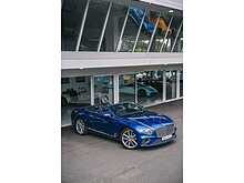 BENTLEY CONTINENTIAL GTC FINISHED IN SEQUIN BLUE