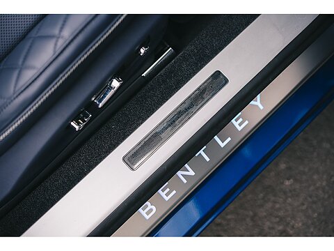 4.0 V8 GTC Convertible 2dr Petrol Auto 4WD Euro 6 (s/s) (550 ps)