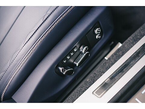 4.0 V8 GTC Convertible 2dr Petrol Auto 4WD Euro 6 (s/s) (550 ps)