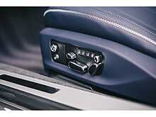 BENTLEY CONTINENTIAL GTC FINISHED IN SEQUIN BLUE