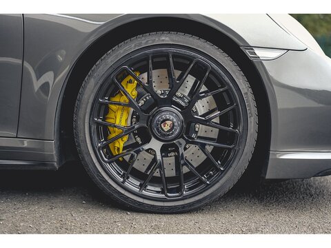 3.8T 991 Turbo S Coupe 2dr Petrol PDK 4WD Euro 6 (560 ps)