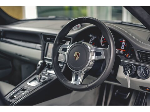 3.8T 991 Turbo S Coupe 2dr Petrol PDK 4WD Euro 6 (560 ps)