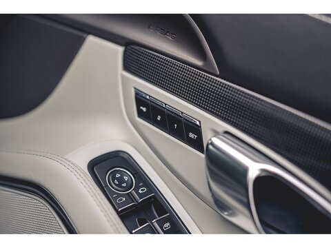 3.8T 991 Turbo S Coupe 2dr Petrol PDK 4WD Euro 6 (560 ps)