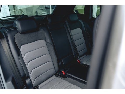 2.0 TDI R-Line Tech SUV 5dr Diesel DSG Euro 6 (s/s) (150 ps)