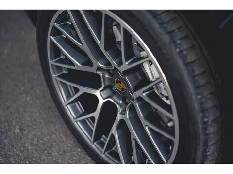2.9T V6 GTS SUV 5dr Petrol PDK 4WD Euro 6 (s/s) (380 ps)