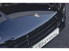 PORSCHE MACAN GTS FINIHSED IN METALLIC BLACK