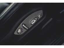 PORSCHE MACAN GTS FINIHSED IN METALLIC BLACK