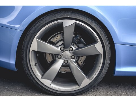 4.2 FSI V8 Cabriolet 2dr Petrol S Tronic quattro Euro 5 (450 ps)