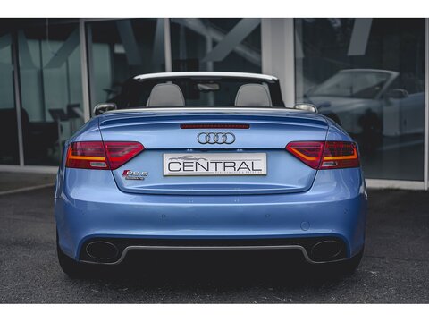 4.2 FSI V8 Cabriolet 2dr Petrol S Tronic quattro Euro 5 (450 ps)
