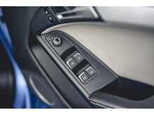AUDI RS5 CABRIOLET IN KINGFISHER BLUE