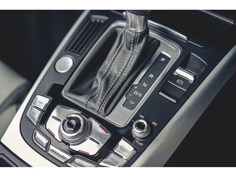 4.2 FSI V8 Cabriolet 2dr Petrol S Tronic quattro Euro 5 (450 ps)