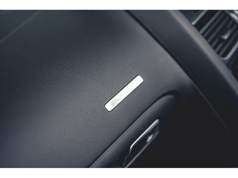 4.2 FSI V8 Cabriolet 2dr Petrol S Tronic quattro Euro 5 (450 ps)