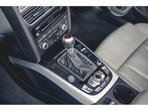 4.2 FSI V8 Cabriolet 2dr Petrol S Tronic quattro Euro 5 (450 ps)