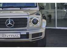 MERCEDES G 400D IN IRIDIUM SILVER