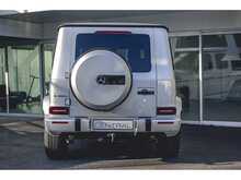 MERCEDES G 400D IN IRIDIUM SILVER