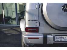 MERCEDES G 400D IN IRIDIUM SILVER