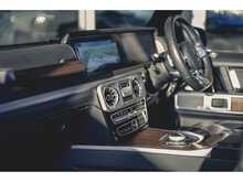 MERCEDES G 400D IN IRIDIUM SILVER