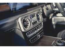 MERCEDES G 400D IN IRIDIUM SILVER