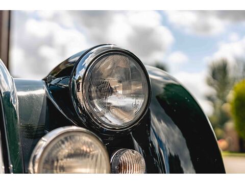 2.0 Convertible 2dr Petrol Manual (2 seat) (172 g/km, 145 bhp)