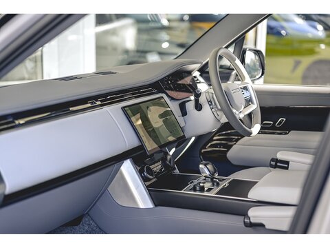 3.0 D350 MHEV SV SUV 5dr Diesel Auto 4WD Euro 6 (s/s) (350 ps)