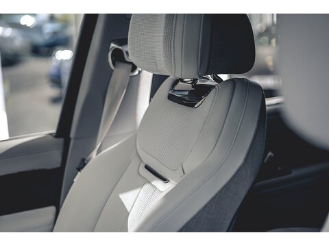 3.0 D350 MHEV SV SUV 5dr Diesel Auto 4WD Euro 6 (s/s) (350 ps)